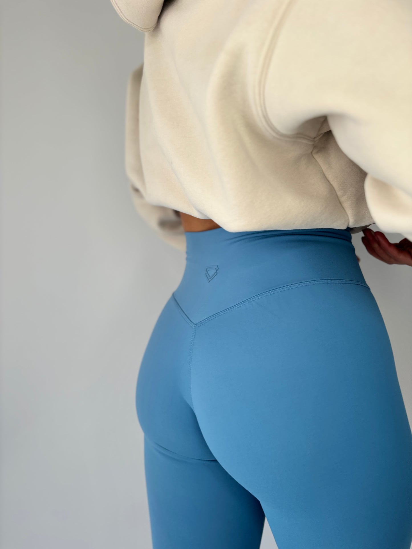 Luxe Form Leggings - Sky Blue